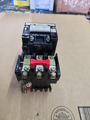 Square D 8536-SA012, Nema Size 00 Motor Starter, B3.30 Heaters, 208v. Coil