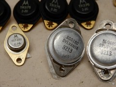 Large Lot of Various Transistors TR375 ECG180 and More Total 17