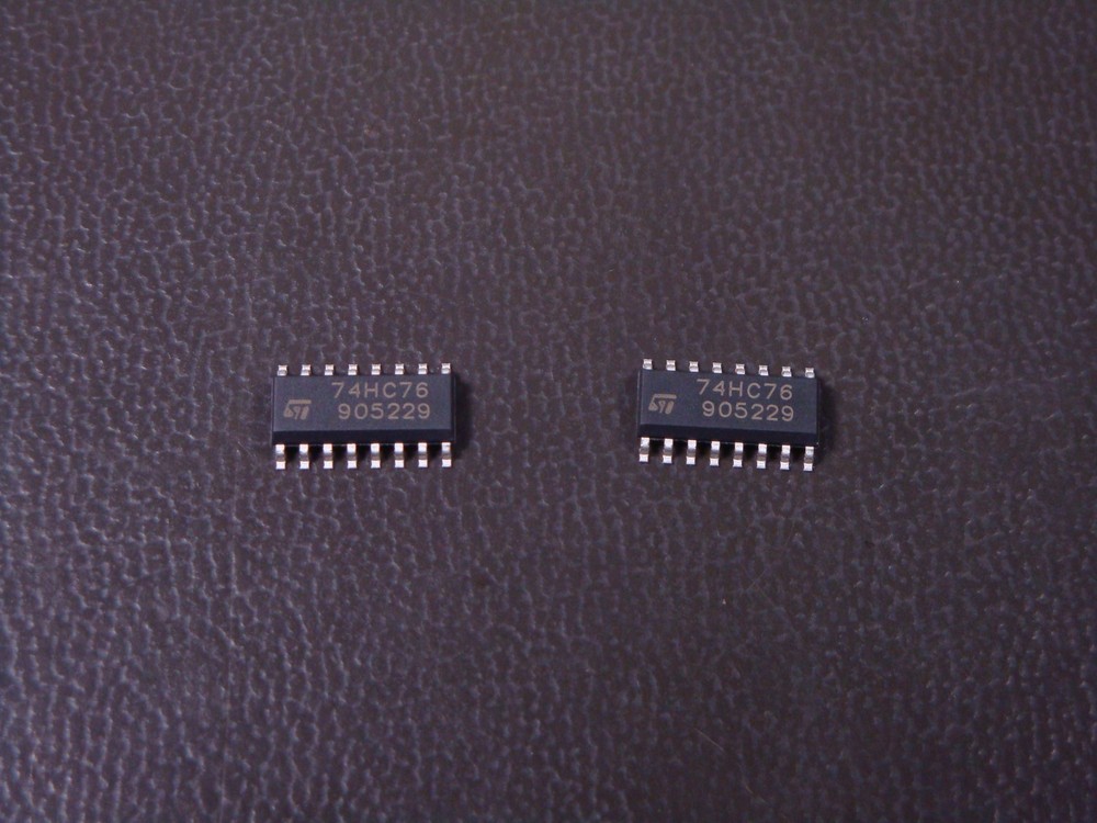 Lot of 2 MC74HC76D ST Micro Dual JK Flip Flop Set and Reset 2V-6V 16 Pin SOIC