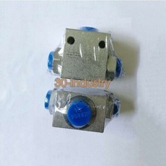 1PCS New Small 3-Way Female Hydraulic Shuttle Valve VUSF-G1/4 G3/8 G1/2 G3/4 G1