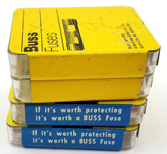 Lot of 17 Bussmann MBO1 Fast Acting 1 Amp 1/4″ x 1-1/4″ Ceramic Fuses Vintage