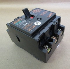 FUJI ELECTRIC AUTO BREAKER EA33 30A