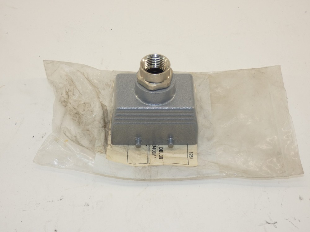 Thomas & Betts TH210 Receptacle Hood – NEW Surplus!