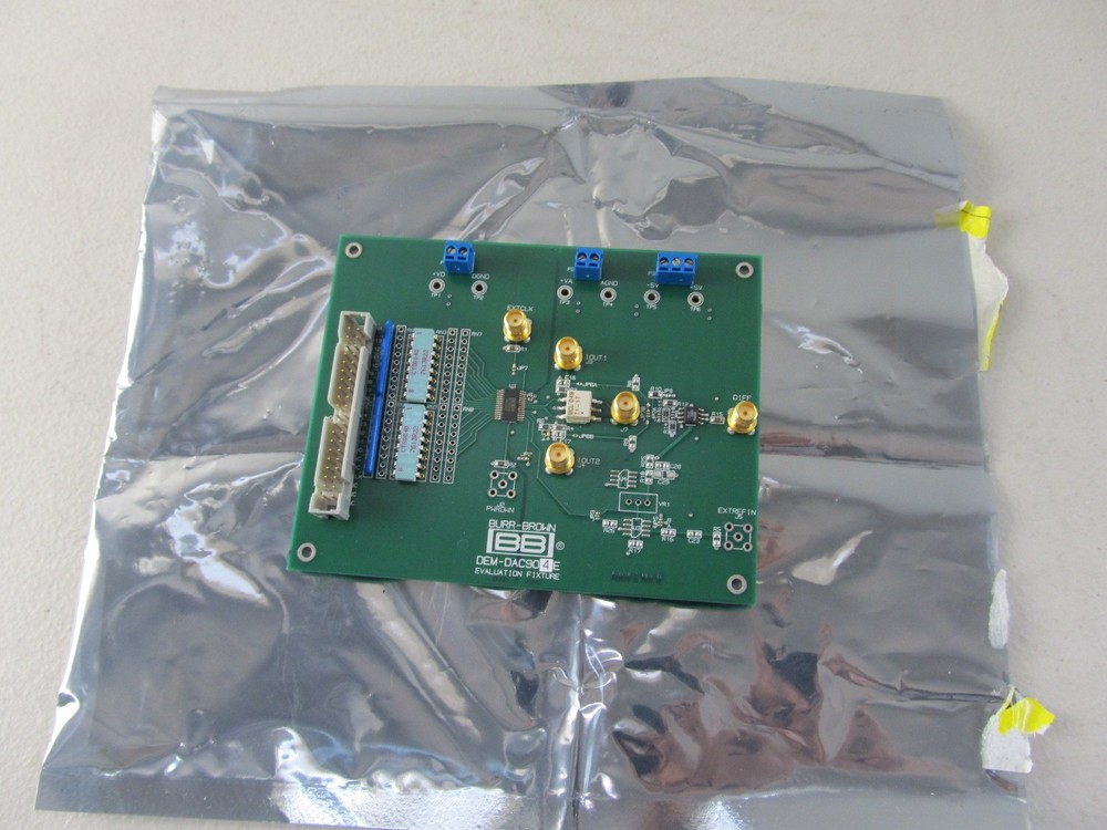 Burr Brown BB DEM-DAC904E Evaluation Fixture Board