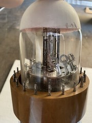 CRT MONOCHROME ELECTRON TUBE * 10ALP19 Magnavox N.O.S