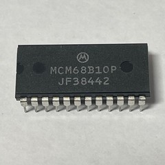 Lot of 6 Motorola MCM68B10P RAM Chip 128 x 8-Bit Microprocessor 44863-01