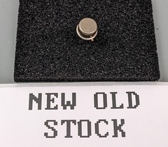 National Semiconductor LM320H-5.0 Negative Voltage Regulator