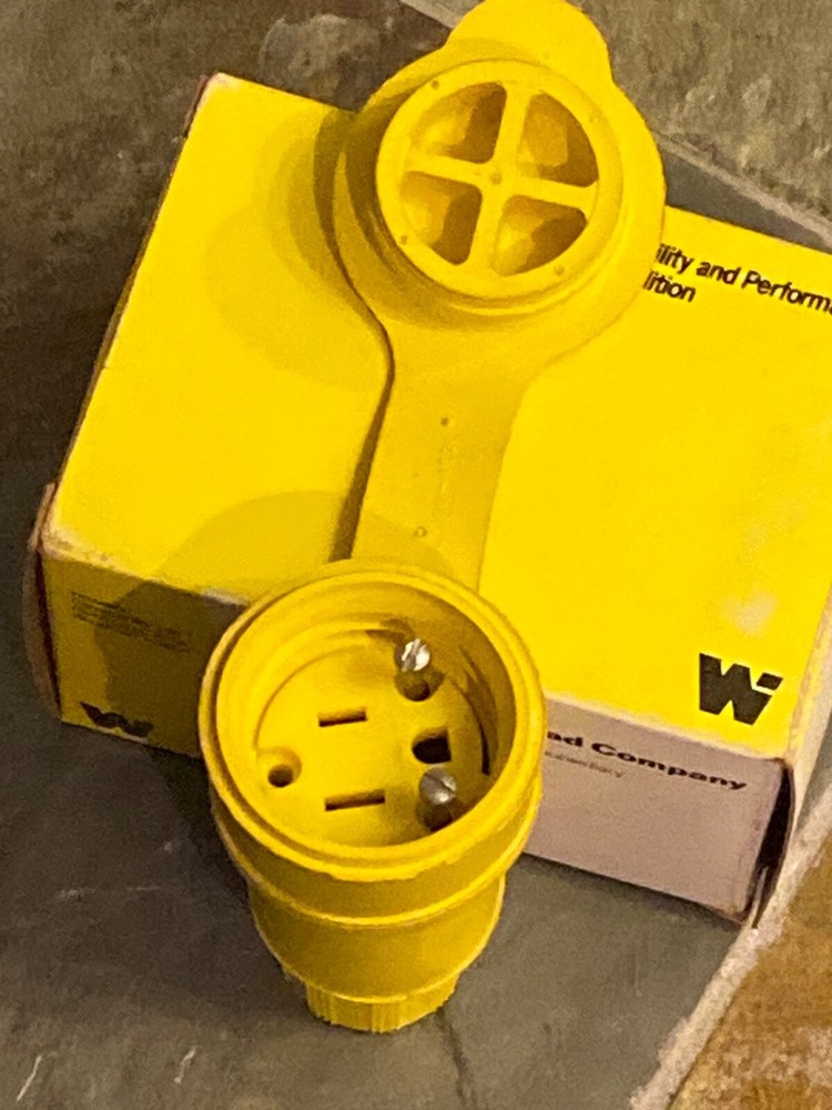 Woodhead 15W47 Weather Proof Cord Plug Nema 5-15R 120 Volt 15 Amp