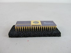 National COP8SGR740Q3 IC 8-Bit CMOS Microcontroller Rare, Vintage IC, Gold Cer.