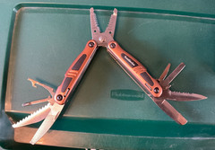 Southwire Stainless Steel Electrician’s Multi-Tool Pliers with Sheath | EUC