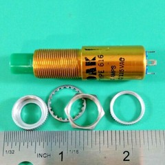 OAK PUSH SWITCH # 616-6 GREEN SPDT 5 AMPS 28 VDC 115 VAC