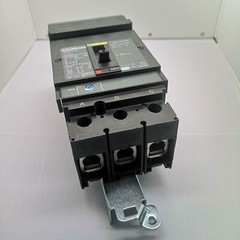 SQUARE D JGA36200 circuit breaker