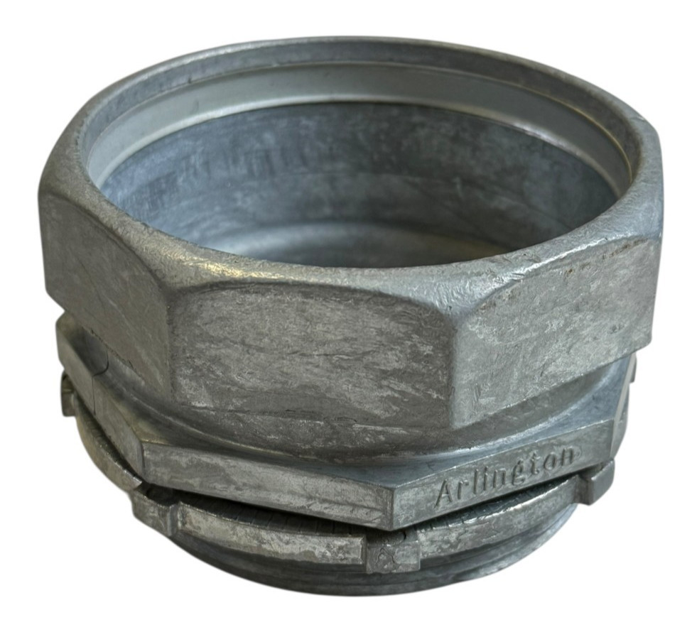 Arlington 828 3-1/2″ EMT Conduit Connector Compression Rigid IMC Arlington 828