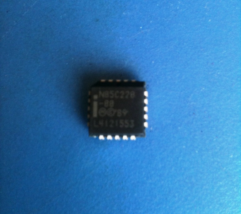 N85C220-80 INTEL EPLD 20 PIN PLCC Programmable Array Logic