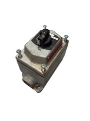 COOPER CROUSE HINDS EDS21274 3/4” EDS 271 Start Stop
