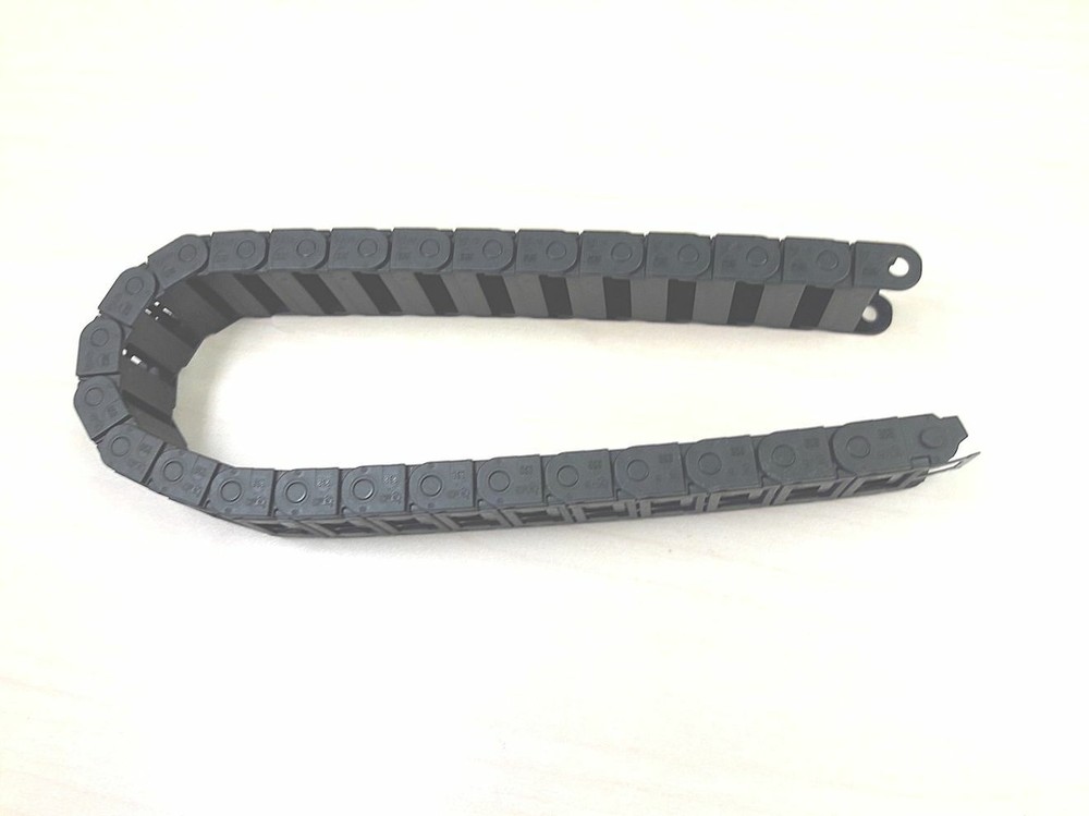 IGUS 07-030-038 533mm eChain Zipper type Cable Carrier w/ end Cap -Free Shipping