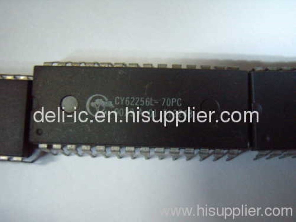 CYPRESS CY62256L-70PC DIP-28 256K (32K x 8) Static RAM RH