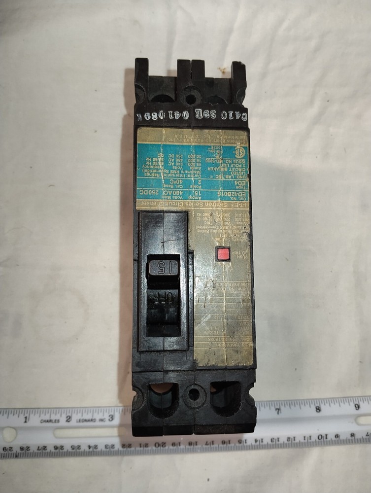 SIEMENS I-T-E ED42B015 CIRCUIT BREAKER SENTRON SERIES 2P 15AMPS 480VAC