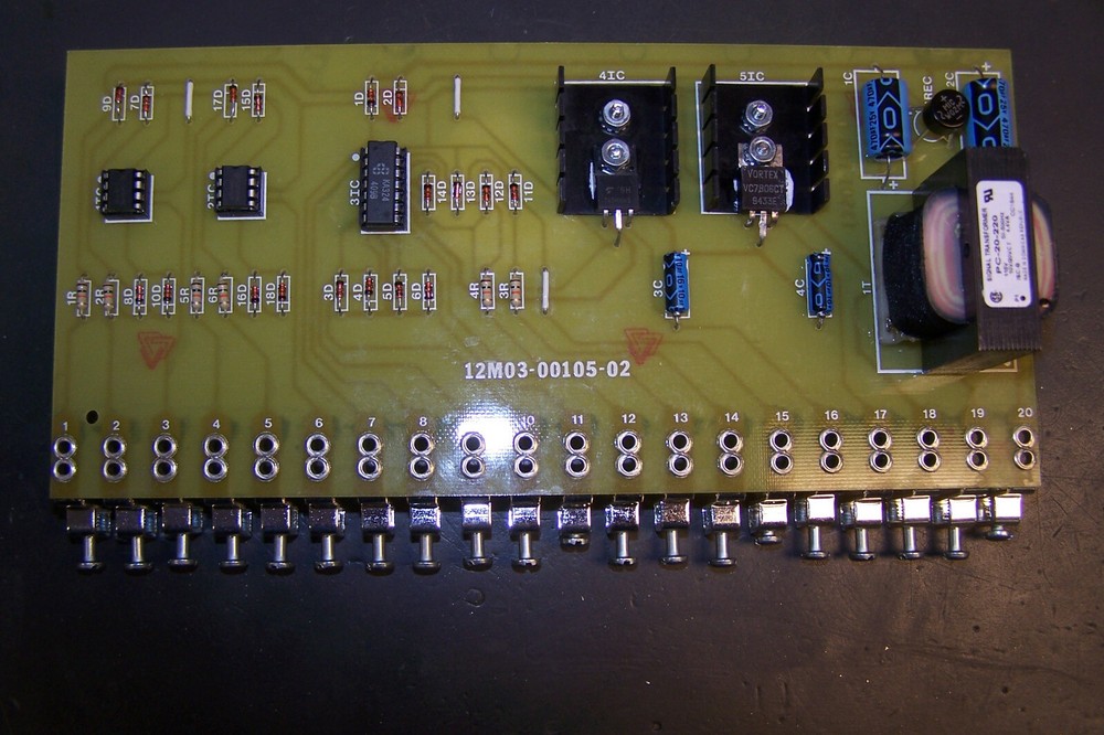 New Gemini Reflex 12M03-00105-02 Model 207 Multiple Operational Amp Module Card