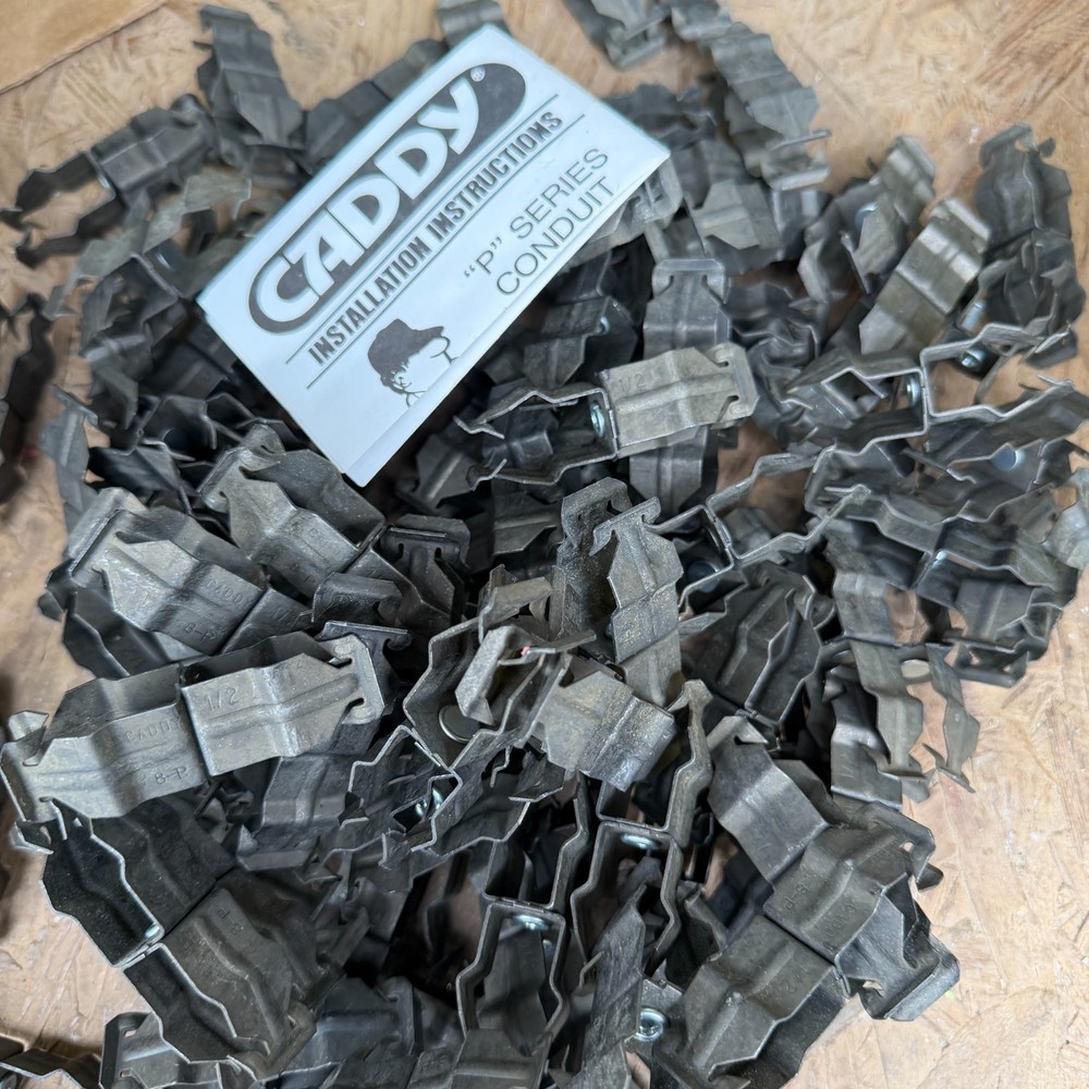 Box of 100 Erico Caddy 8P8P, 25 Lb Load,Spring Steel 1/2″ EMT Conduit Clip Clamp