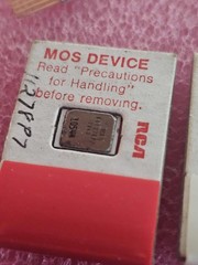 6x Gold RCA MOS Devices RCA 563-3 1128P69 1128P71 / P7 style Flat Pack Logic
