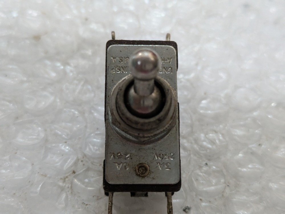 Arrow Hart 82024 Toggle Switch Ball Handle 3A 250V 6A 125V Panel Mount Screw