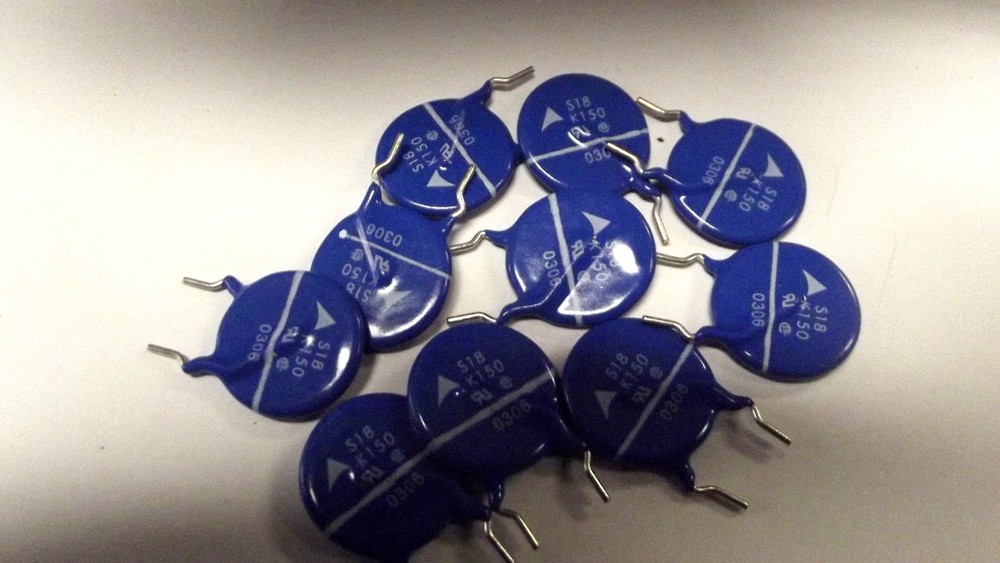LOT OF 10 METALOXIDEVARISTOR-S18K150S5M4.8-NEW