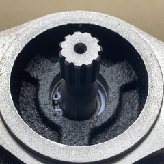 22.5 CC GEAR PUMP RIGHT WITH 13T SPLINE SHAFT