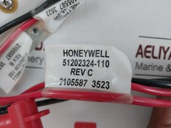 AMPHENOL 51403896-200 Bus Bar Electronic Connector 51202324-110 Rev C