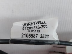 AMPHENOL 51403896-200 Bus Bar Electronic Connector 51202324-110 Rev C
