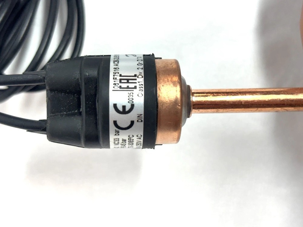 2PCS LOT- Danfoss 061F7516 Cartridge pressure switch, ACB, 42 bar, 33 bar-NEW