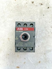 ABB OT16E3U Disconnect Switch 3-Pole 16-Amp 600-VAC