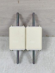 LOT 2PCS SIEMENS 3NA3240 LV-HRC-FUSE LINKS 200A