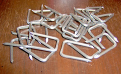 24 steel Metal 1/2″x1″ ELECTRIC CABLE STAPLES for nm 14 12 10 Romex GB MS-15550T