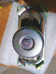 049-01368-03 – ZENITH – Foster SPEAKER 8 Ohm, 5Watt, OVAL