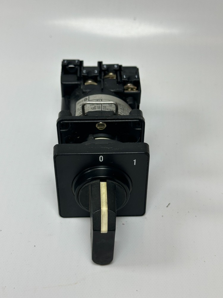 Square D 9003 Type K1 C0038 Switch 2 Position On/Off 12A 600V – Used Fast Ship