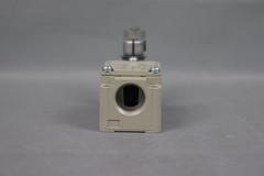 Omron WLCA2-G Limit Switch 13924Z5 AC-15 2A/250V DC-12 2a/48V Unused Original Box