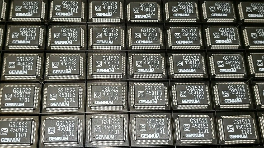 New Semtech/Gennum # GS1522-CQRE3 Monolithic Bipolar IC Serial Interface 128-Pin