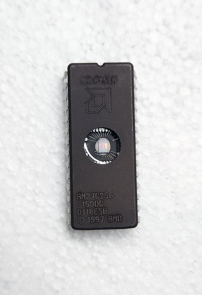 NEW AMD AM27C256 VINTAGE CERAMIC DIP28 UV EPROM
