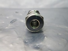 AMAT 3300-98052 Adaptor, 1/4 VCR TO 6mm Tube, 101652