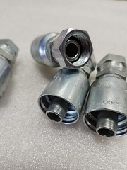 Parker 10743-8-8 Fitting 1/2″ Hose X 1/2″ Female Swivel (4 Pieces)