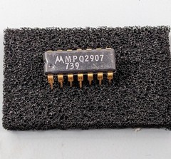 (2) Motorola MPQ2907 Quad General Purpose Transistors