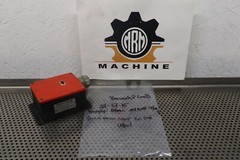 Bausch & Lomb 32-37-15 Fiber Optic Light Switch 120VAC 0.04Amp 50/60Hz Used