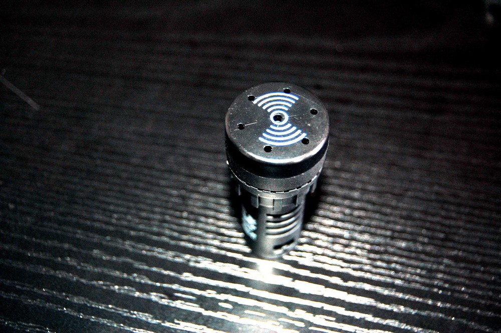 1pc 22mm Intermittent Black Buzzer 12V DC/AC 10CM/90-100DB Screw Terminal