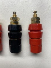 Binding Post, Pomona, 30A 1500 V Gold Plated Brass; Nylon,2 Red+2 Black..B20-1