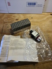 Allen Bradley 800MR-JX5W Series A.. SWITCH..NOS…