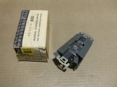 Allen Bradley 600-TKX109 Manual Starting Switch 2 Pole Toggle w/ Neon Light AK
