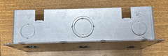 HUBBELL 3SFBSS 3 SERVICE STAMPED STEEL FLOOR BOX WITH PLATES **NEW IN BOX**
