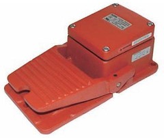 SUNS International FS-5-20-F 20A UL Certified Heavy Duty Foot Switch