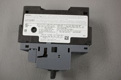 UNUSED SIEMENS SIRIUS 3RV2011-0EA15 MOTOR STARTER CIRCUIT BREAKER